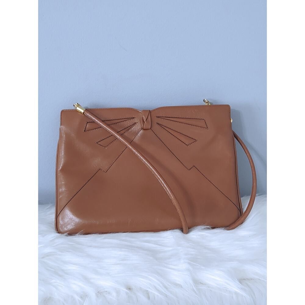 Ferragamo RARE 80s vintage bow pochette crossbody EUC - Picture 4 of 9